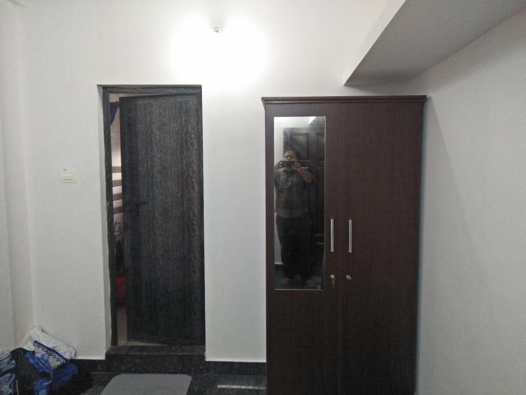 Coral Homes Kochi Habitación foto